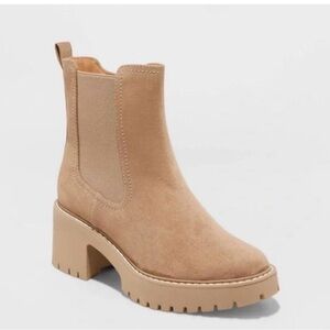 Universal Thread Katrina Block Heel Chelsea Boots Faux Suede Memory Foam Shoes